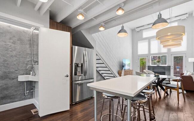 Building Photo - 1416 Rhode Island Ave NW