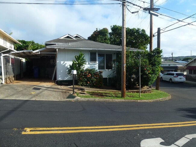 Building Photo - 1001 Belser St