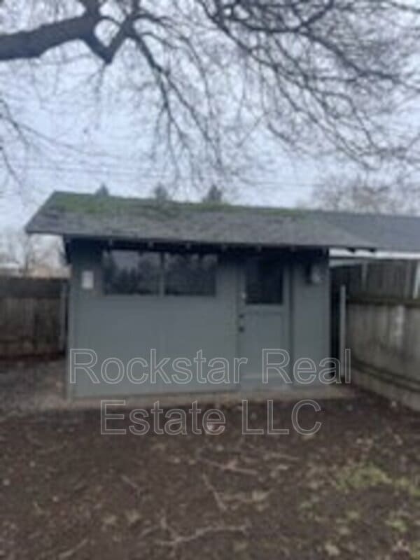 Building Photo - 5123 N Monroe St