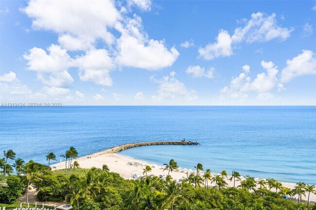 Building Photo - 10295 Collins Ave