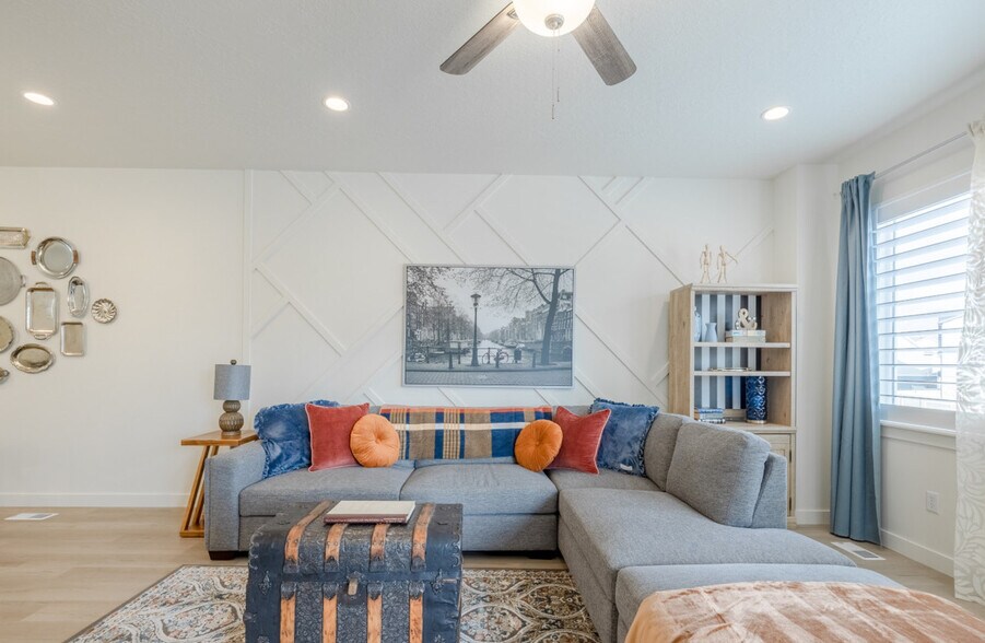 Building Photo - 408 S 680 E