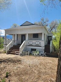 Building Photo - 2606 N Cascade Ave