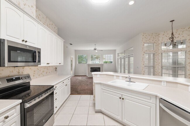 Building Photo - 7013 NW 50th Terrace