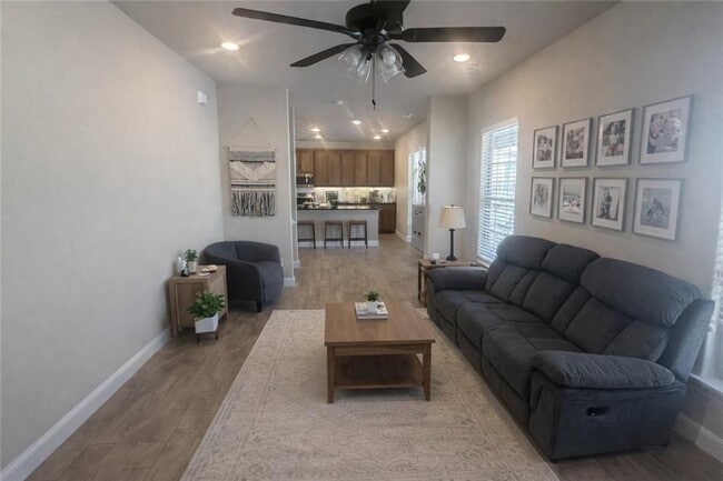 Building Photo - 3670 Macintosh Way