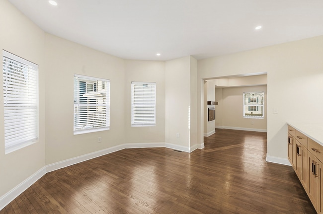 Building Photo - 4414 Whetsel Ave