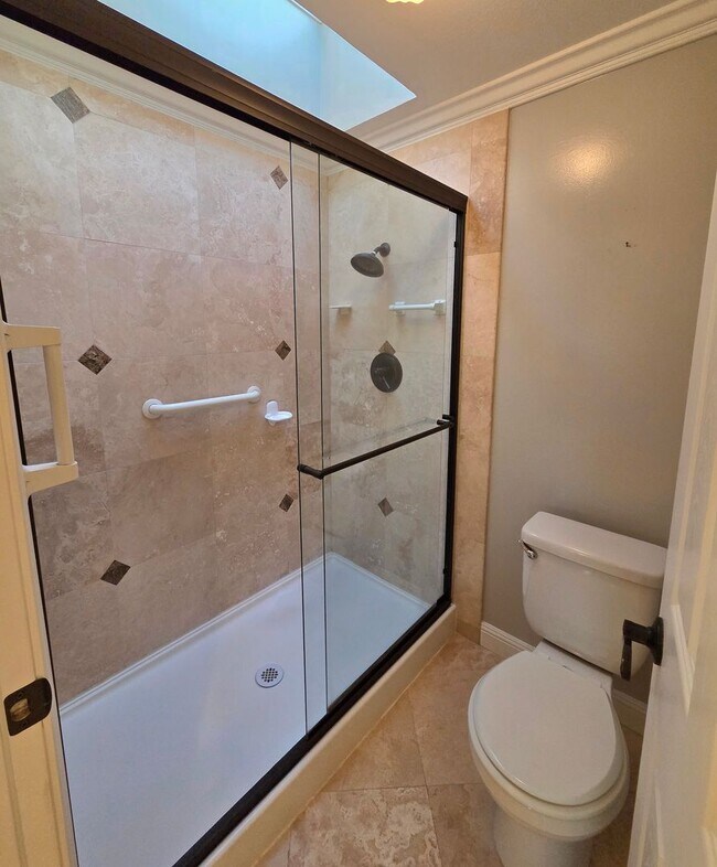 Building Photo - Spacious 3 bedroom 2 bath townhome for rent in Crow Canyon Country Club