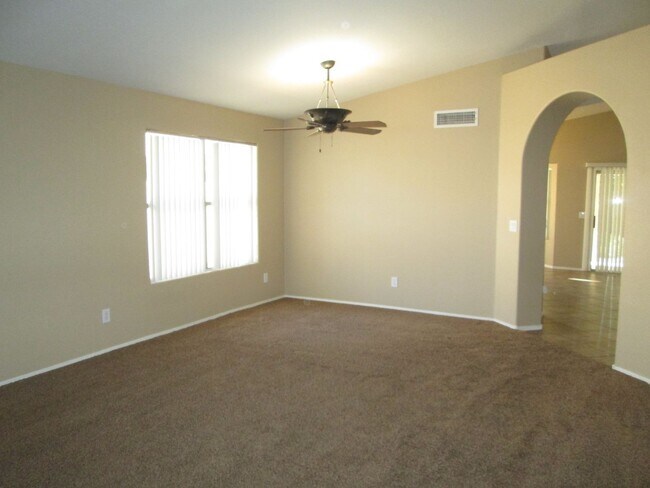 Building Photo - 421 S Dodge Dr
