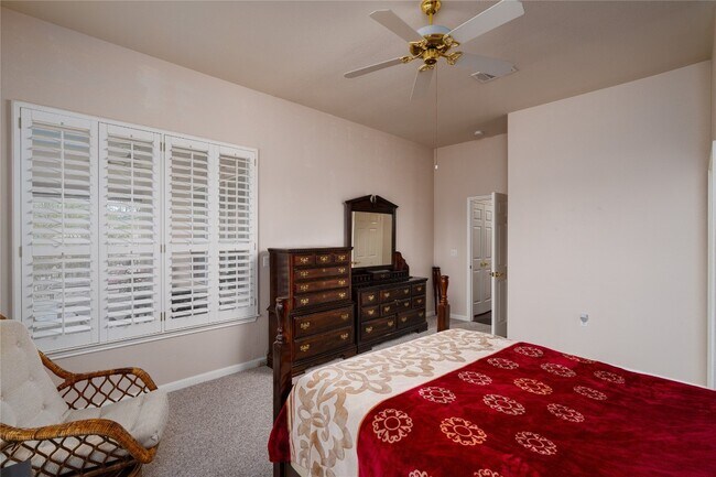 Building Photo - 107 Yaupon Ln