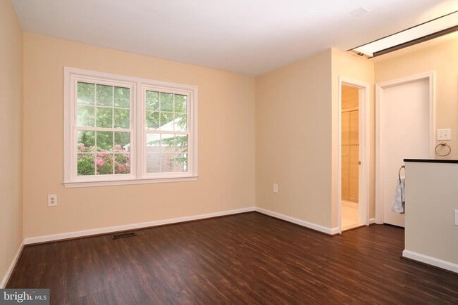 Building Photo - 3816 Usher Ct