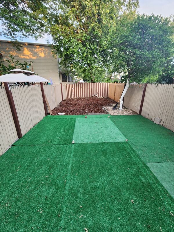 Building Photo - 404 Rosehill Pl
