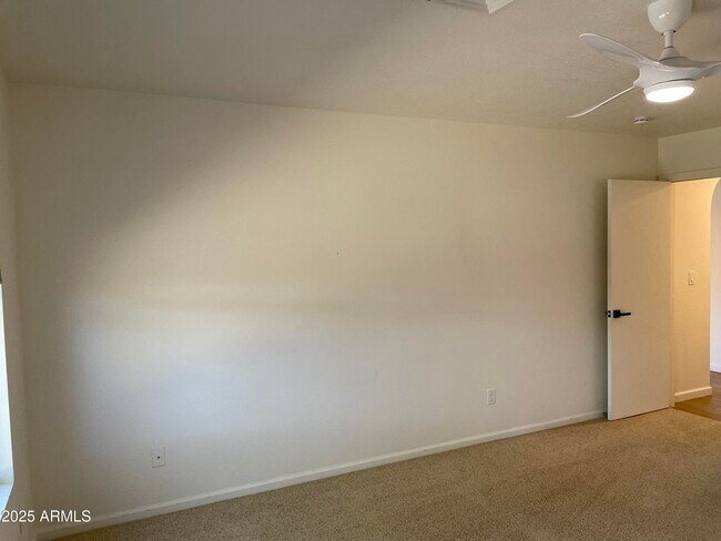 Building Photo - 14657 N 91st Ln