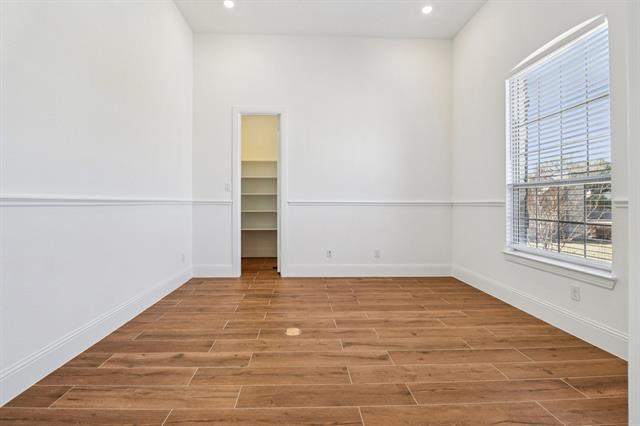 Building Photo - 901 Bluebonnet Dr