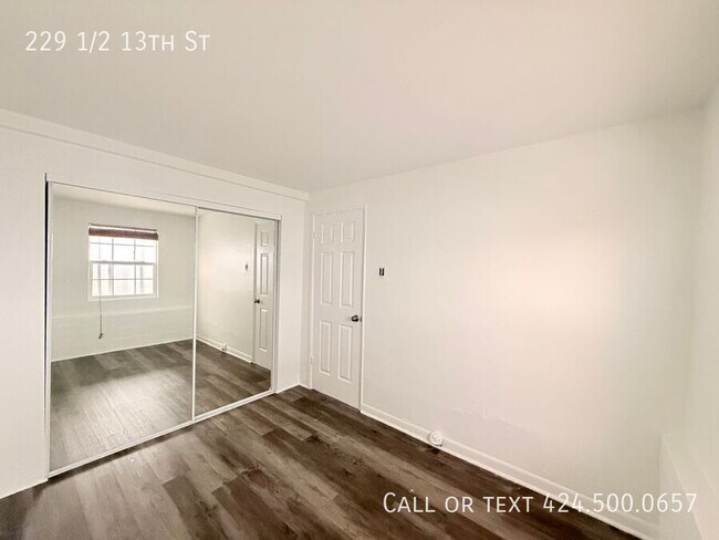 Building Photo - 229 13th St