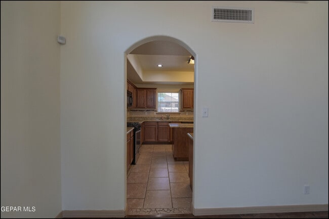 Building Photo - 6209 Cosecha Luna Cir