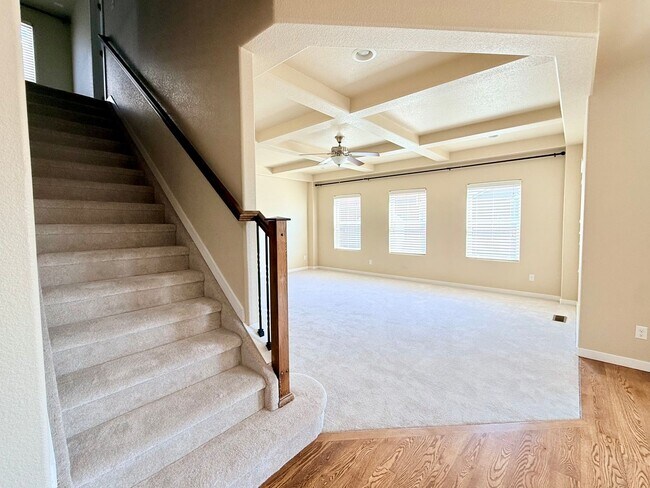 Building Photo - 6531 Wexford Dr