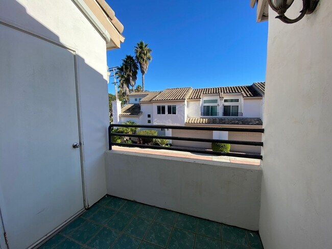 Building Photo - Beautiful Remodeled Home in Carlsbad Village!