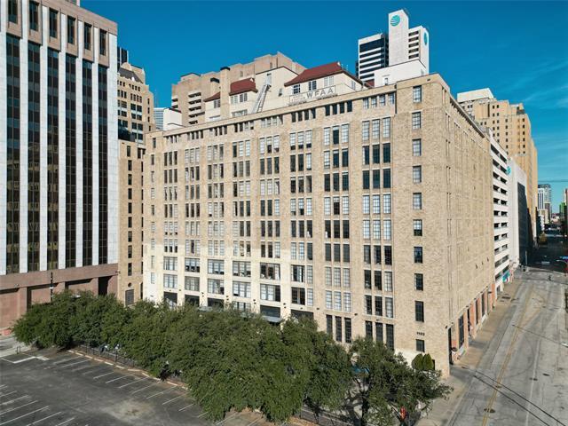 Building Photo - 1122 Jackson St
