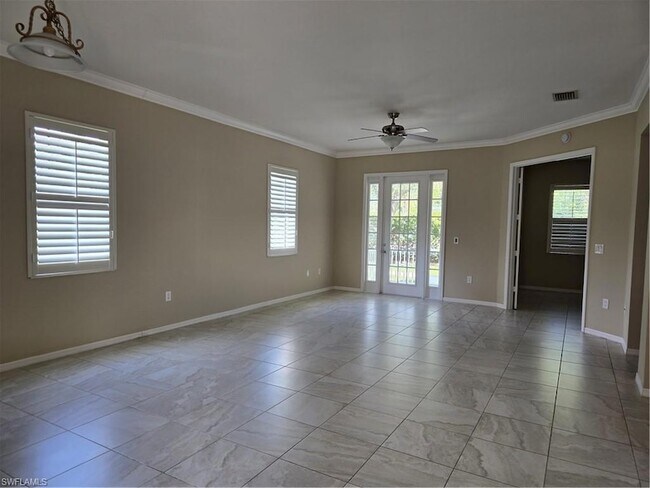 Building Photo - 1020 Peggy Cir