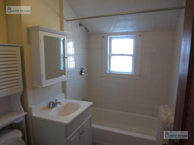 Building Photo - 61 Mount Vernon St