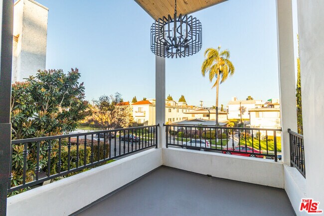 Building Photo - 5323 Ben Ave