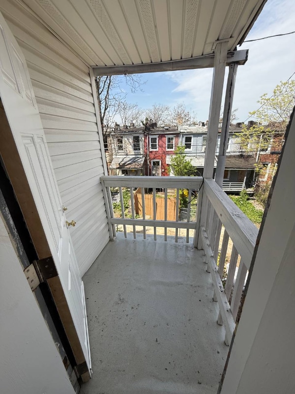 Building Photo - 2026 Walbrook Ave