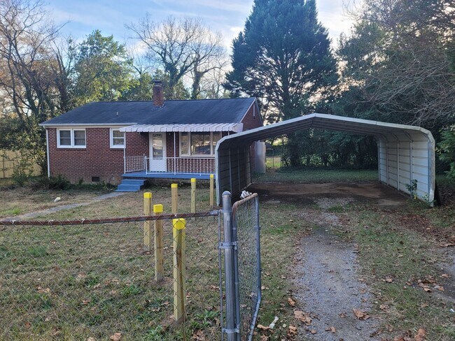 Building Photo - Southeast Columbia