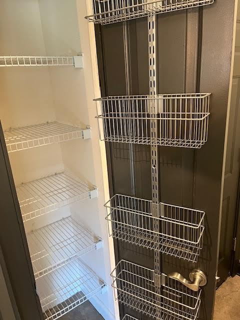 Building Photo - 123 Foxden Dr