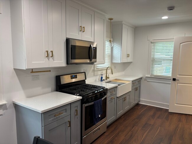 Building Photo - 138 Arizona Ave