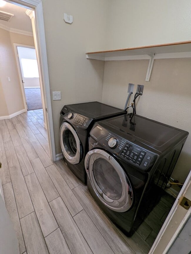 Building Photo - 4932 Dunvegan Ct