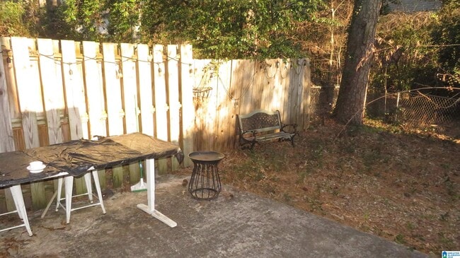 Building Photo - 3937 Montclair Rd