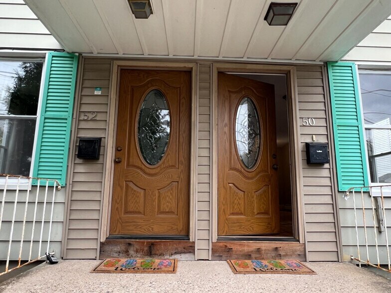 Primary Photo - 50 Fairview St