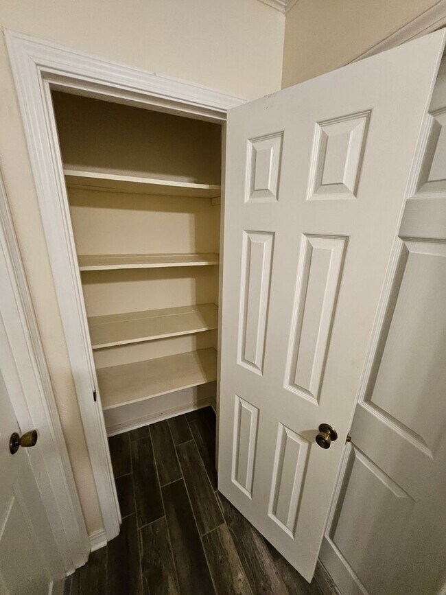 Building Photo - 8857 LA-111