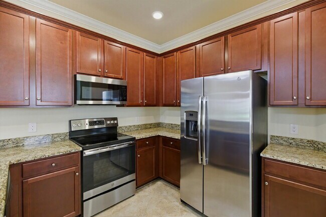 Building Photo - 8895 Via Isola Court