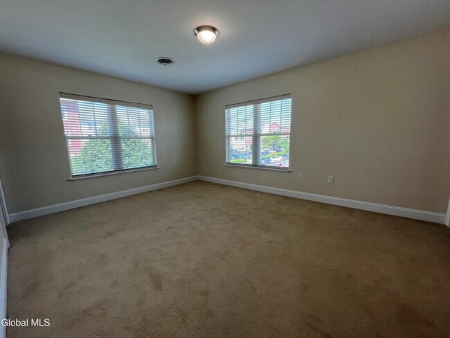 Building Photo - 60 Weibel Ave