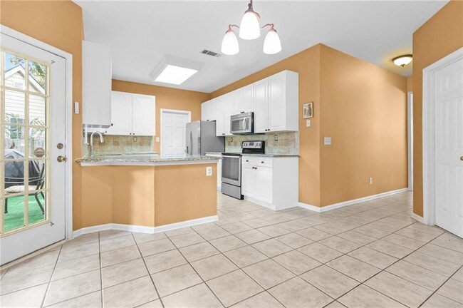 Building Photo - 1564 Chadwick Point Ct NW