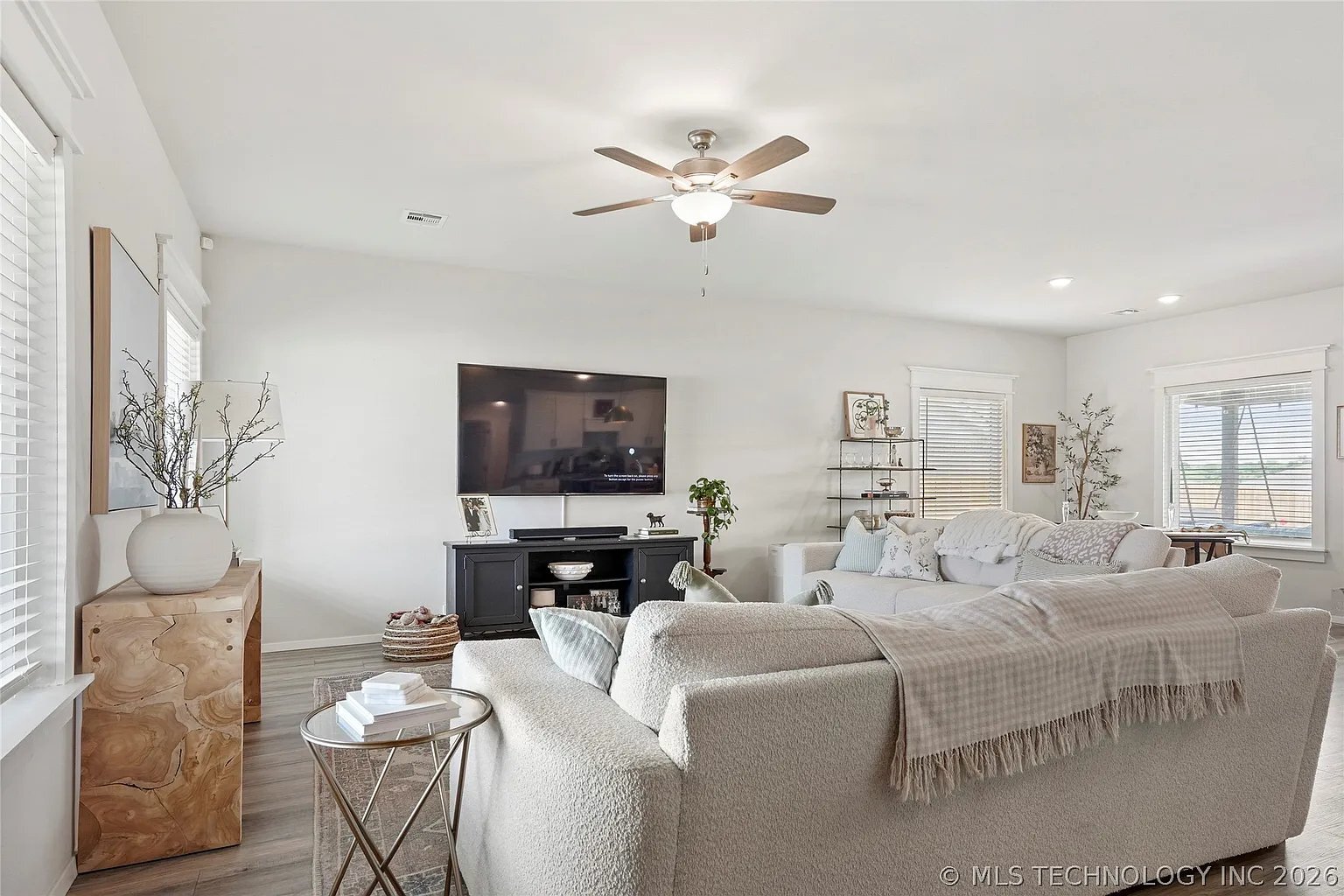 Building Photo - 7412 E 89th Pl N