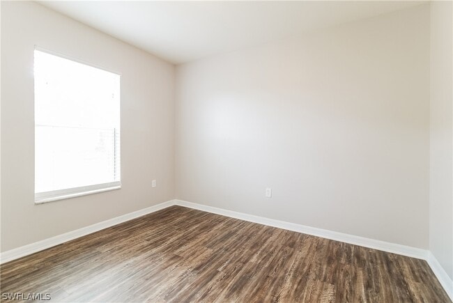 Building Photo - 3802 35th St SW