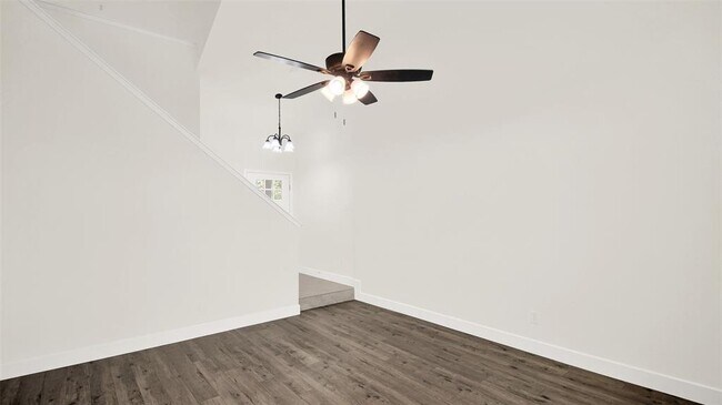 Building Photo - 641 Fort Thomas Pl