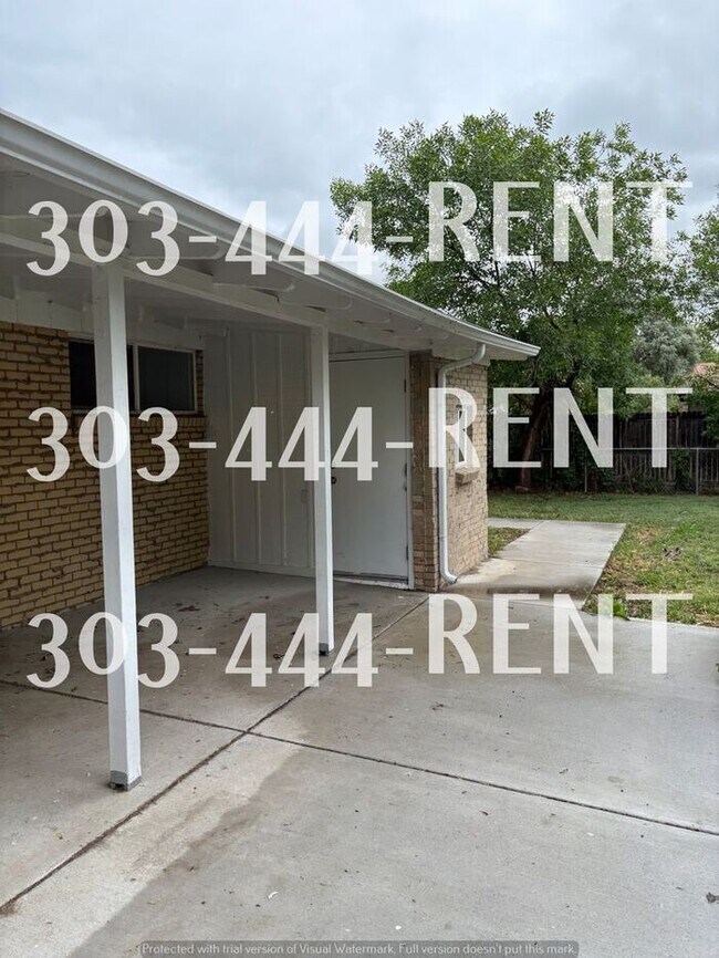Building Photo - Welcome to this stunning 3-bedroom, 2-bath...