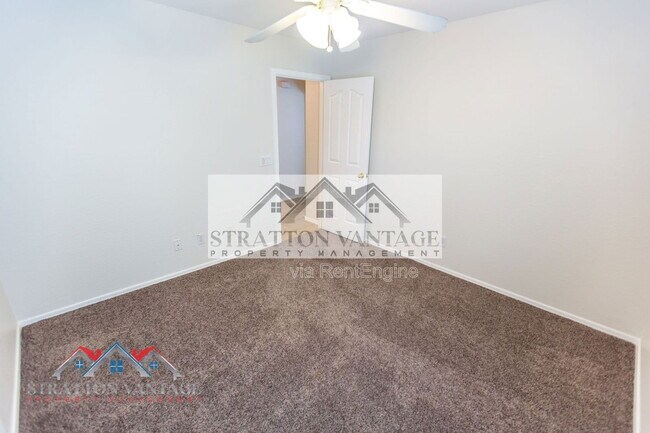 Building Photo - 17739 W Redfield Rd