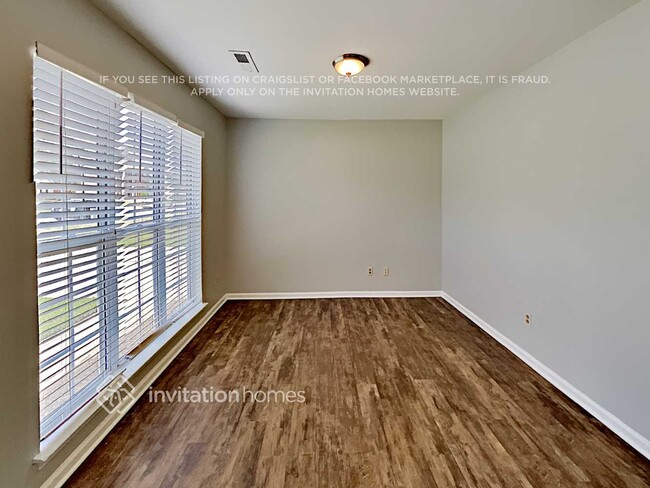 Building Photo - 4601 Falcon Chase Dr SW