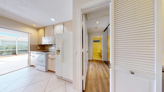 Building Photo - 7503 Geminata Oak Ct