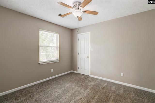 Building Photo - 211 Glendevon Way