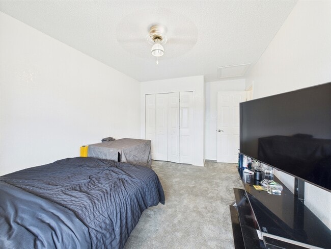 Building Photo - 1018 Rancher Dr