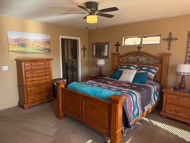 Building Photo - 3 to 6 Month Rental with Golf course views
