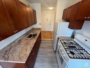 Building Photo - 2 bedroom in Bronx NY 10467