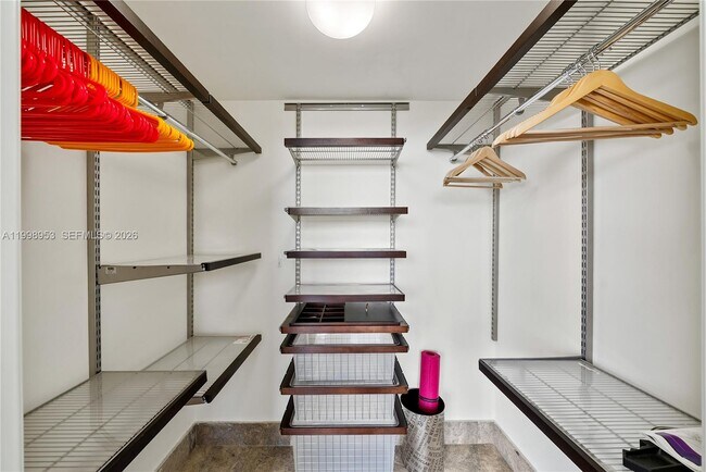 Building Photo - 450 Alton Rd