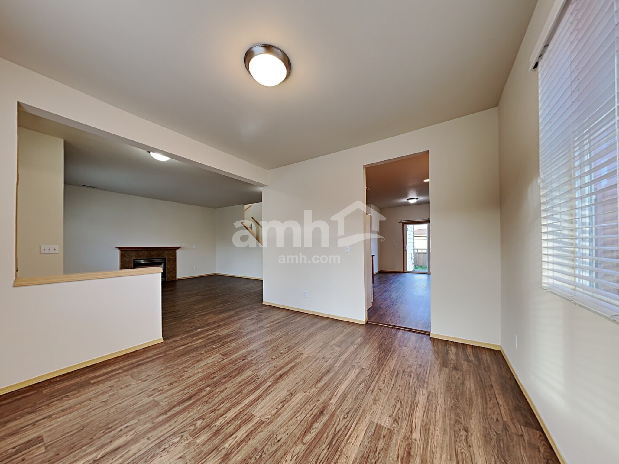 Building Photo - 6215 Park St E