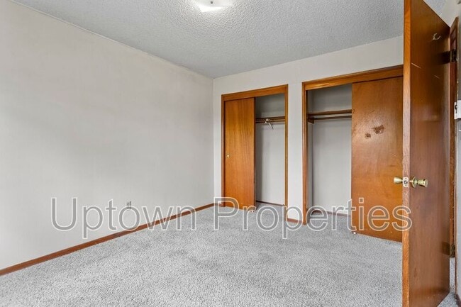 Building Photo - 8055 NE Flanders St