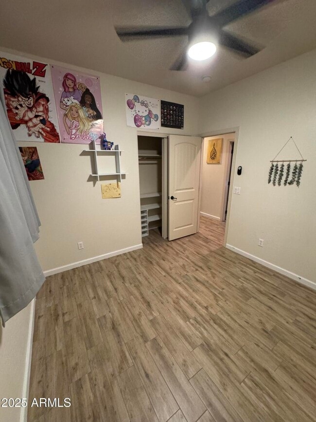 Building Photo - 4022 E Cherry Hills Dr